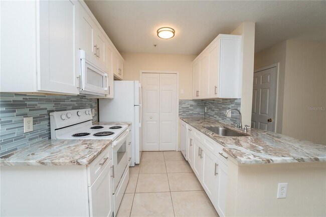 Building Photo - 6554 Swissco Dr