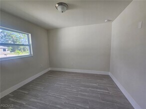 Building Photo - 876 Apartment St