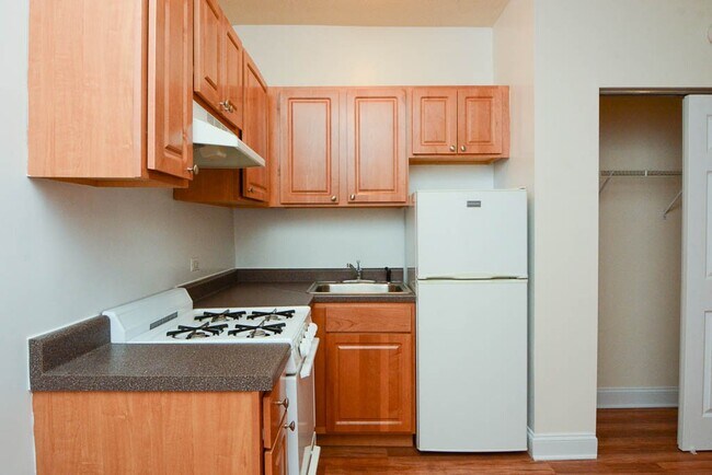 Foto del edificio - 1742 N Humboldt Blvd