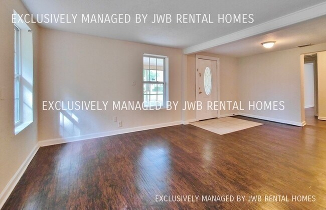 Building Photo - 4231 Spring Park Rd