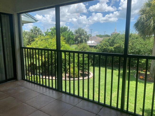 Foto del edificio - 13351 Greengate Blvd