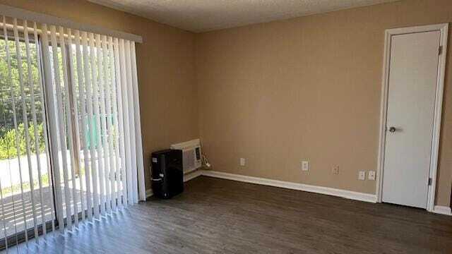 Photo - 5305 TN-58 Townhome