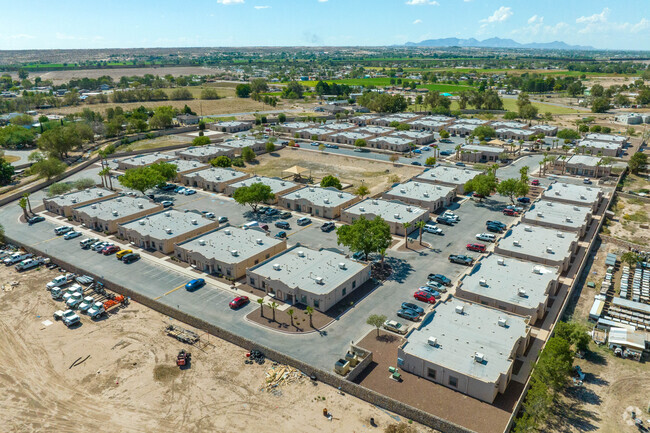 Building Photo - Presidio Palms