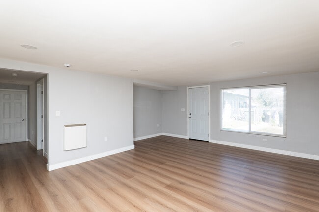 Building Photo - 5286 Odell St