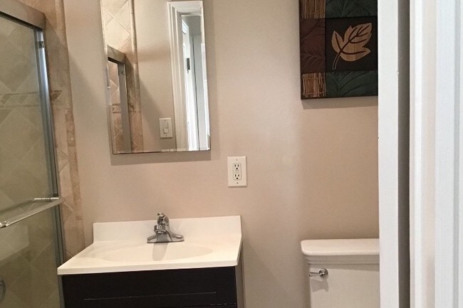 Bathroom - 8432 Lilienthal Ave