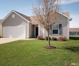 Building Photo - 2416 Maxwell Dr