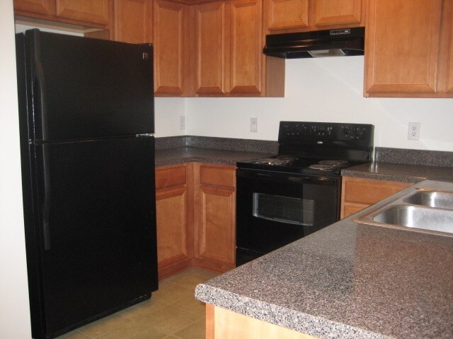 Building Photo - 8824 Cressent Glen Ct