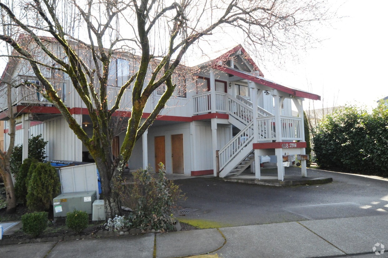 428 Stow Ave, North Bend, WA 98045 Apartments in North Bend, WA