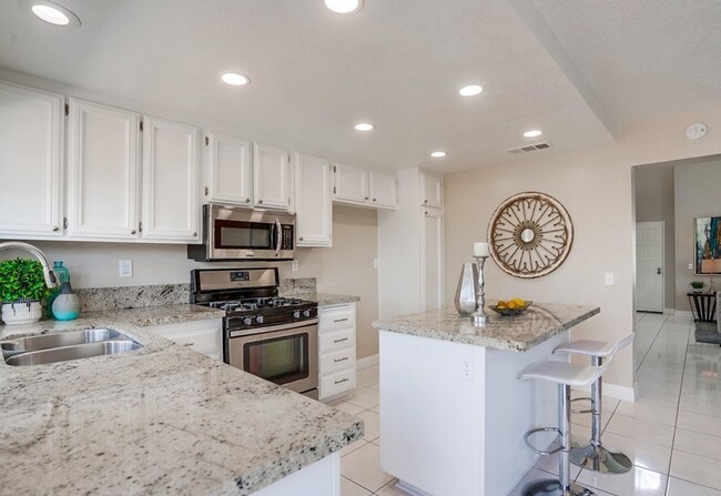 Foto del edificio - Your Dream Home Awaits on a Peaceful Cul-de-Sac!