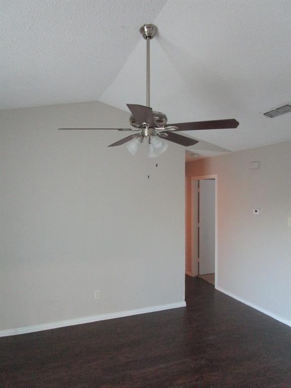 Building Photo - 3009 Green Ridge St