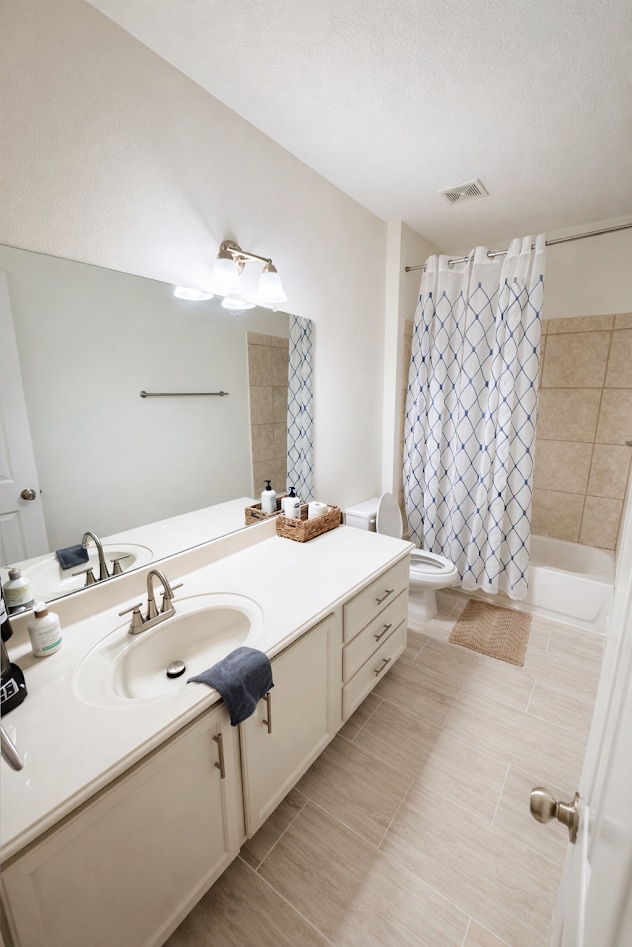 Baño - 4406 Vernon St