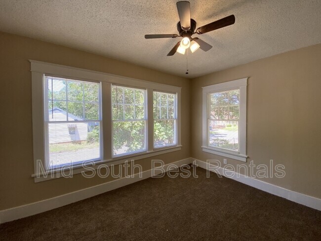 Foto del edificio - 4224 W 15th St