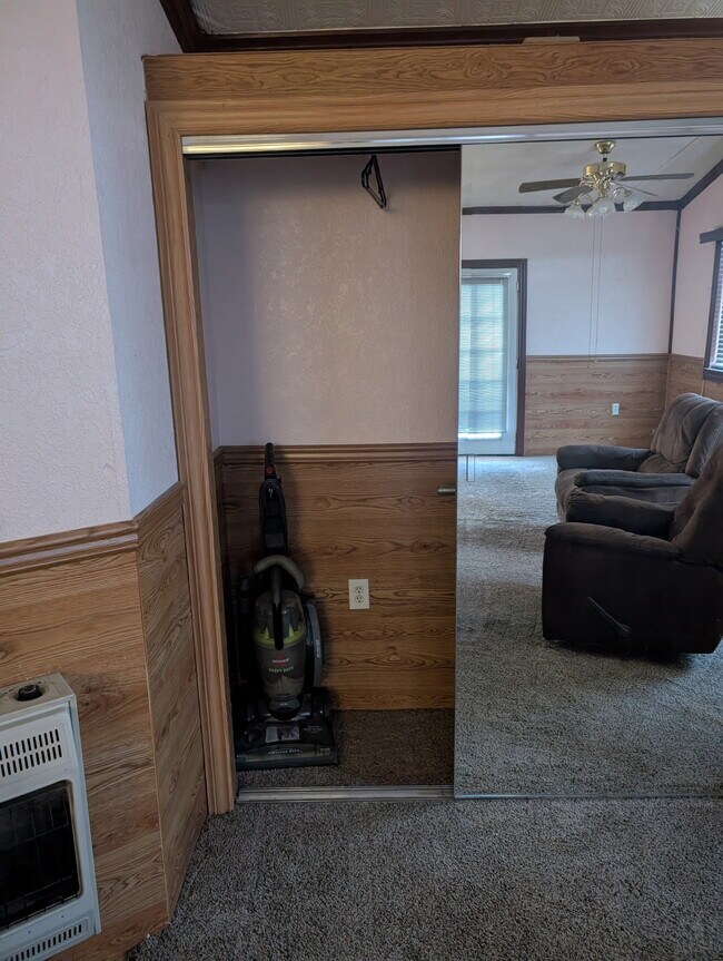 Foto del edificio - 411 W Chipeta Ave