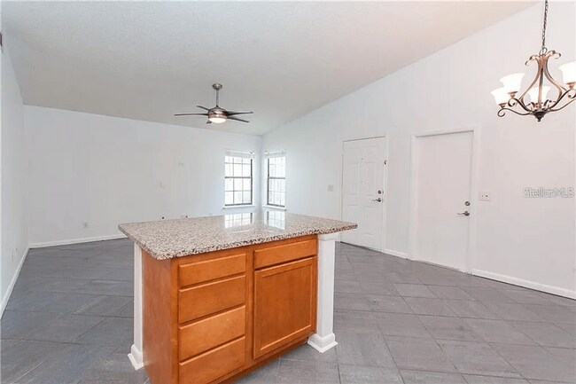 Foto del edificio - Charming 3BR Home in Prime Winter Park Location