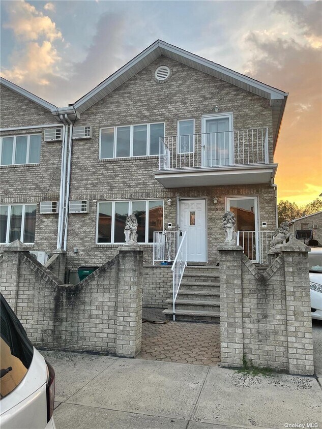 Foto principal - 156-26-156-76 76th St