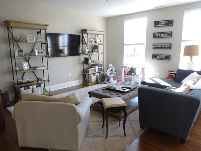 Building Photo - 380 W Broadway