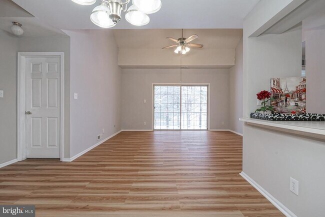 Building Photo - 1304B Ralston Dr
