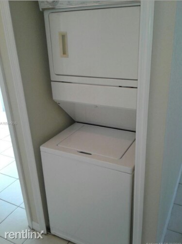 2 br, 2 bath - 650 Palm Ave - 2 br, 2 bath  - 650 Palm Ave