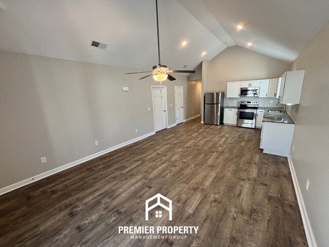 Foto del edificio - For Rent: 235 Willow Ridge Lane, Odenville, AL 38120