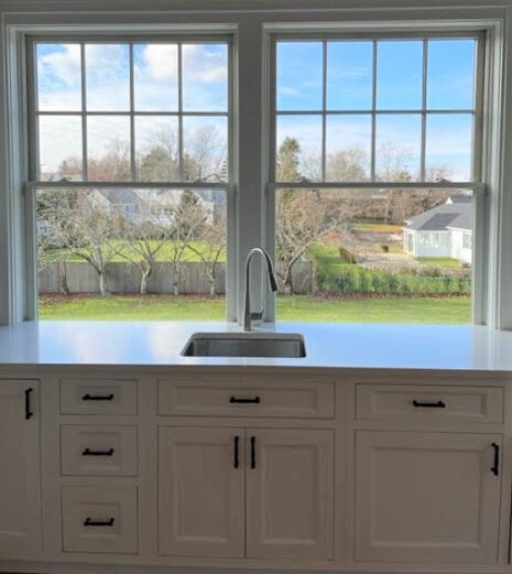 Natural sunlight abounds! - 9 Beacon Ct