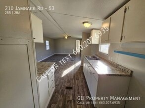 Building Photo - 210 Jamback Rd