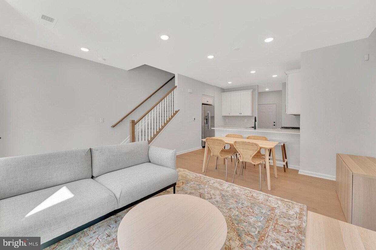 Foto principal - 710 Parker Blvd