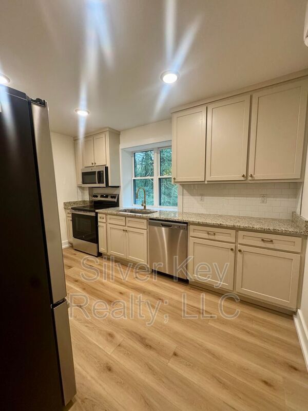 Foto del edificio - 2113 W Madison Ave