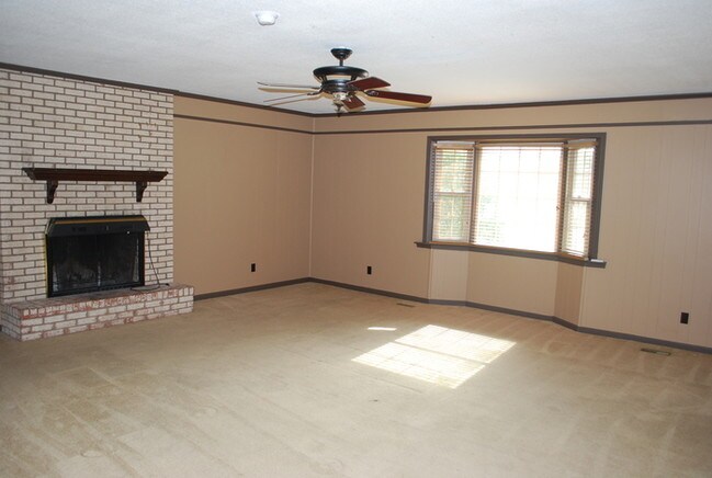 Foto del edificio - 276 Spring Bank Rd