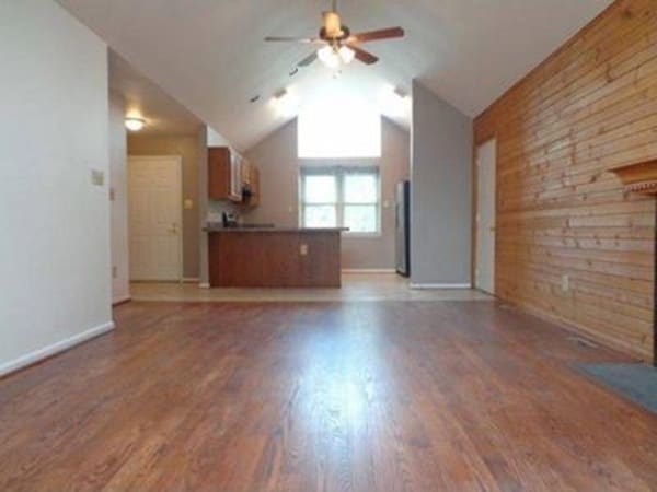 Building Photo - 10803 N Glade Ct