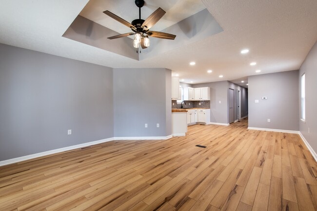 Building Photo - 1723 W Ormsby Ave