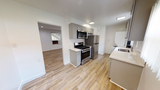 Foto del edificio - 11591 Riverside Dr
