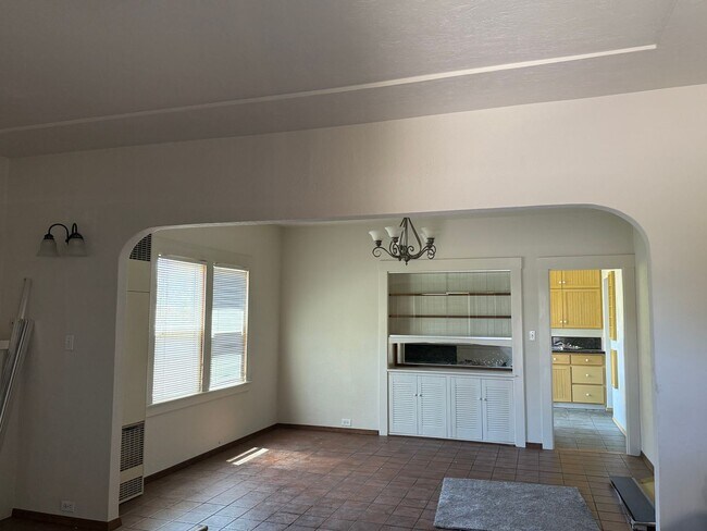 Building Photo - AMAZING APARTMENT DOWNTOWN LIVERMORE...COMPLETELY REMODELED WITH EVERY AMENITY