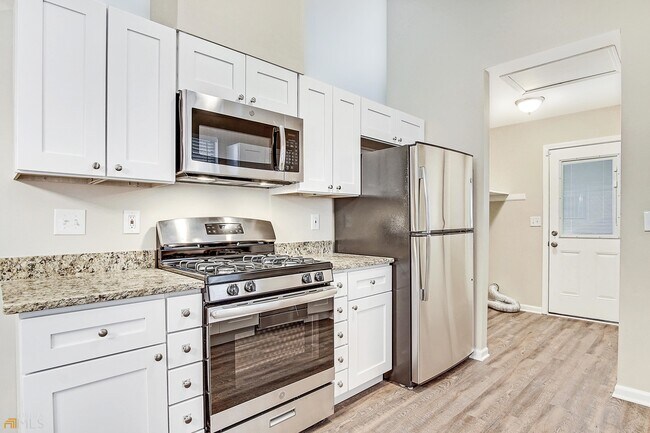 Foto del edificio - 2473 Leslie Brook Dr