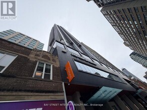 Building Photo - 395 Bloor St E