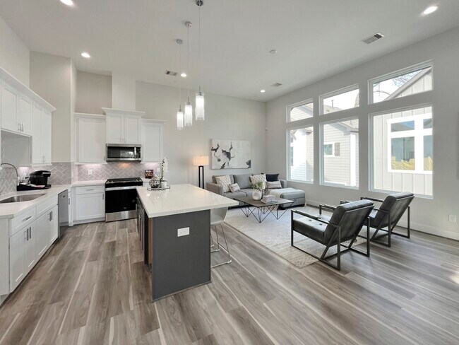 Foto del edificio - 8318 Curry Rd