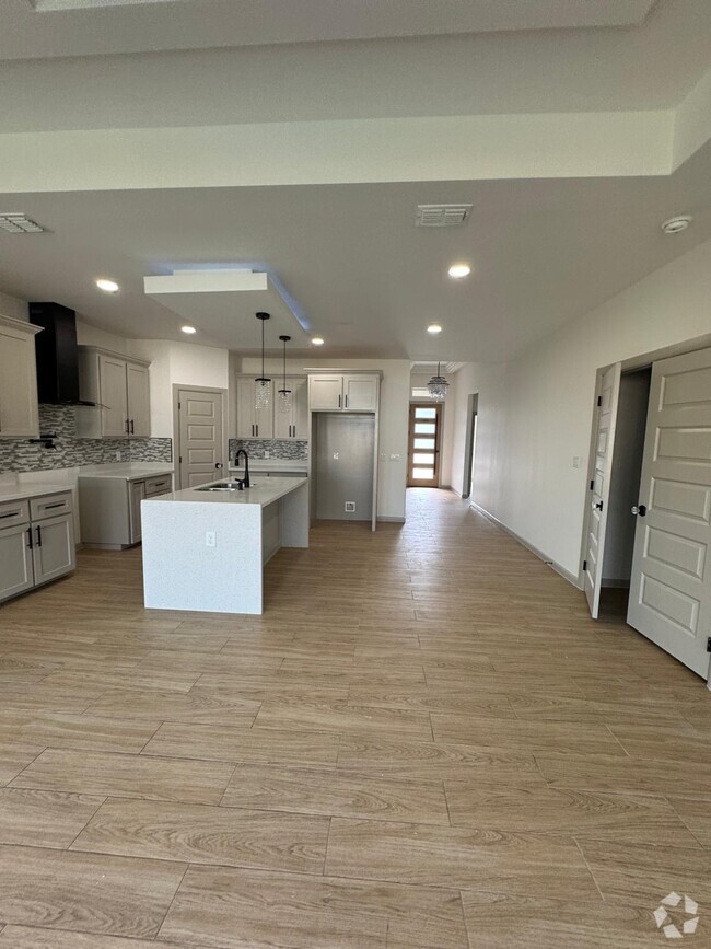 Building Photo - 5928 N Rayo del Sol St