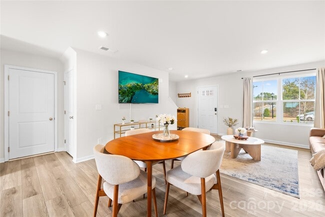 Foto del edificio - 4447 Wild Rdg Dr