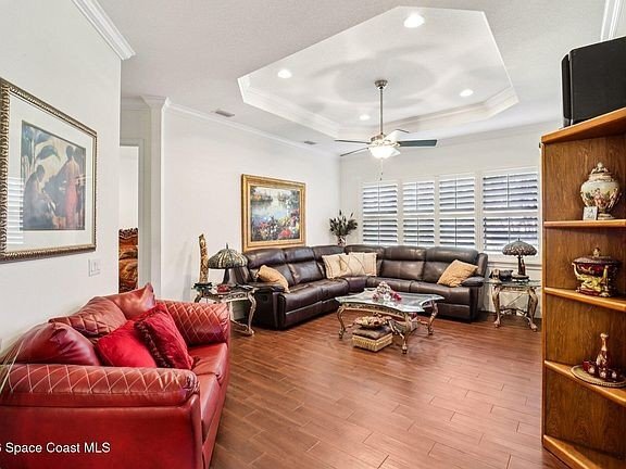 Foto del edificio - 121 Seminole Ln