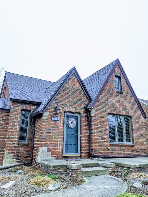 Building Photo - 3 br, 1.5 bath House - 2126 Sherwood Ave.