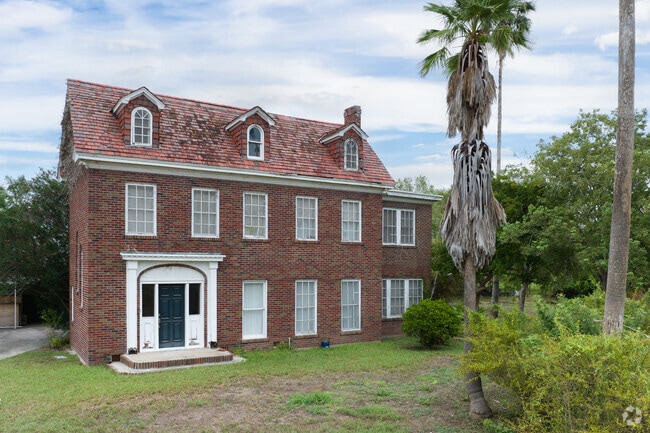 Various architectural styles can be found throughout San Benito.