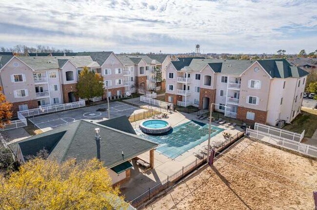 Foto del edificio - 2200 Classen Blvd