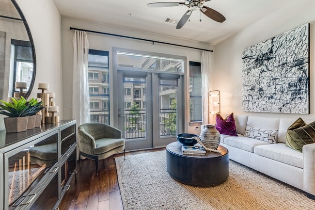 Foto del edificio - More Than a Home – Get Up to 4 Weeks Free!
