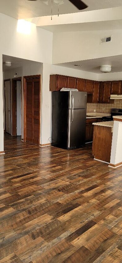 Building Photo - 3539 Clover Meadows Dr