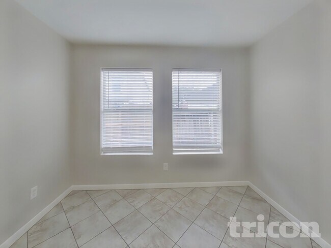 Foto del edificio - 1111 Chestnut Bough St