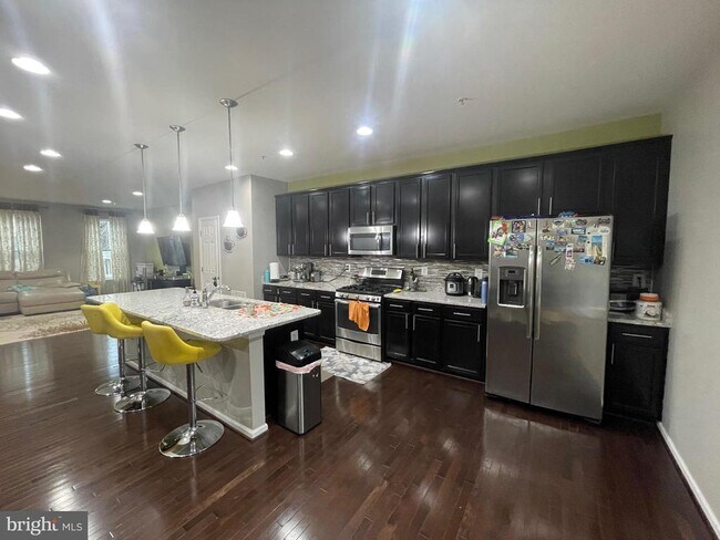 Foto del edificio - 7879 River Rock Way
