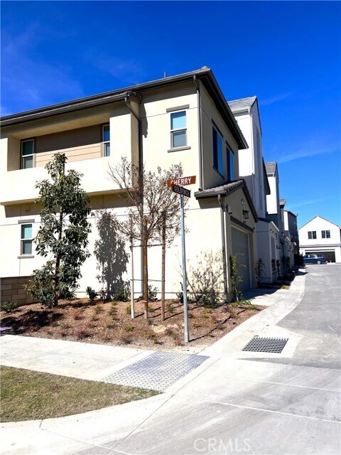 Foto del edificio - 211 Goldfinch St
