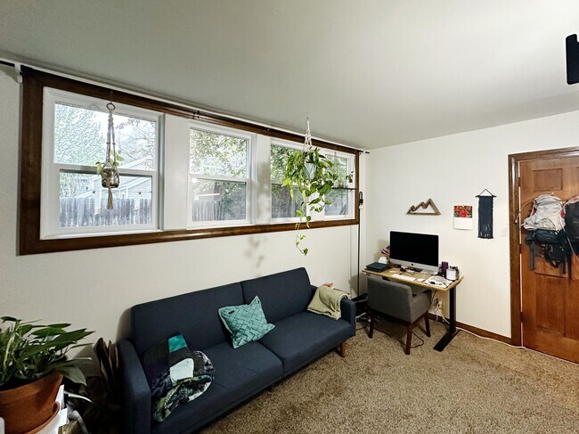 Foto del edificio - 2337 Bluff St