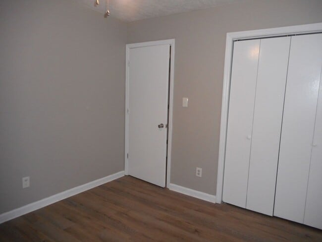 Foto del edificio - 3 Bedroom 2 Bath W/ Flex Room Pepperidge