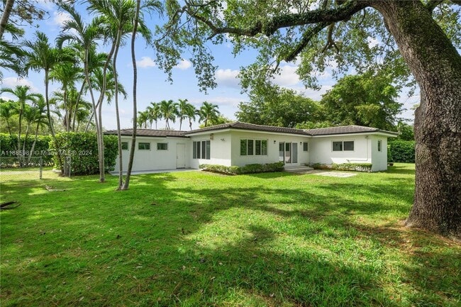 Photo - 4020 Riviera Dr House