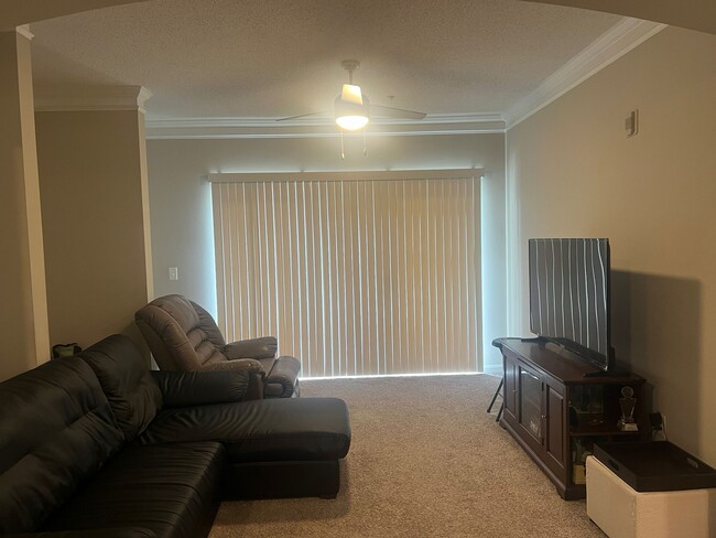 Building Photo - 18201 Deer Point Ct